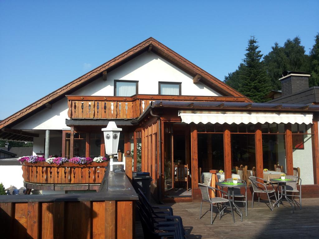 Pension "Dorfkrug" Винтерберг Экстерьер фото