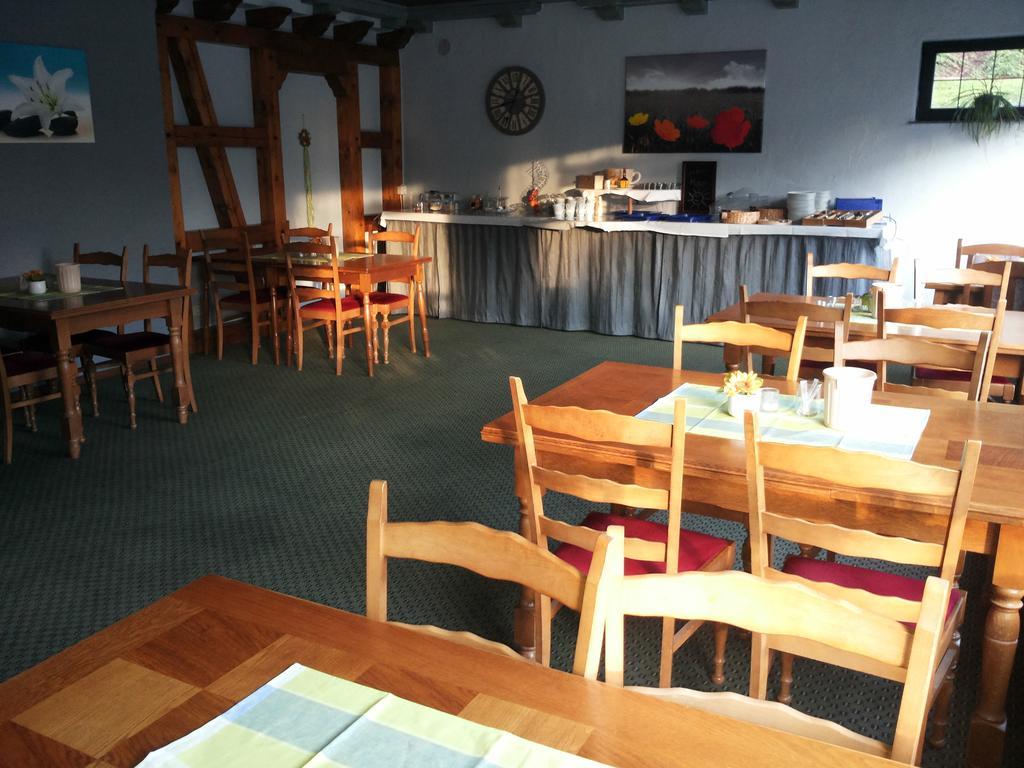 Pension "Dorfkrug" Винтерберг Экстерьер фото