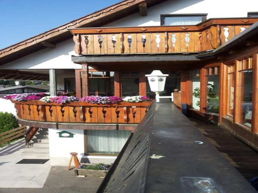 Pension "Dorfkrug" Винтерберг Экстерьер фото